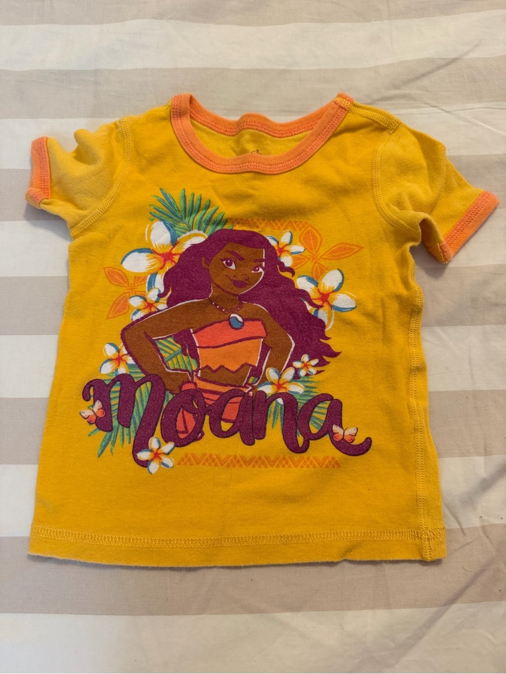 Girls' Yellow Disney Moana Graphic Tee with Pink Trim size 3T